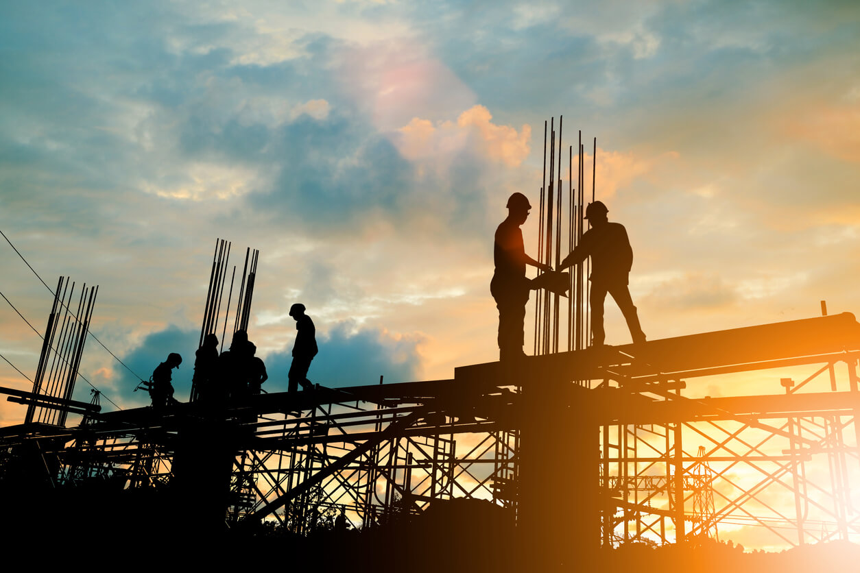 Construcción: impulso privado y presión financiera en la obra pública